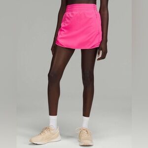 Lululemon Hotty Hot High-Rise Skirt
Sonic Pink